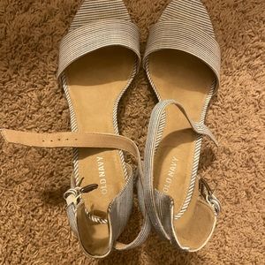 Old Navy Pinstripe Ankle strap heel - 9.5